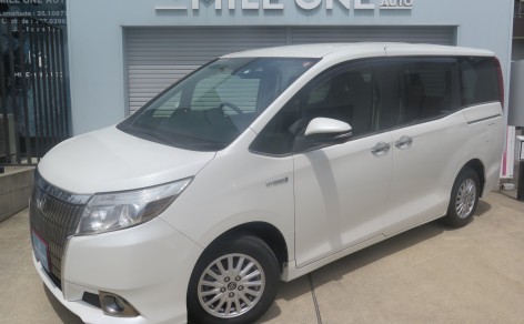 トヨタ・エスクァイア1.8　ハイブリッド Xi